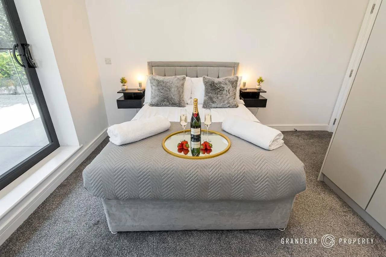 Carbery Lux By Grandeur Property Bournemouth United Kingdom