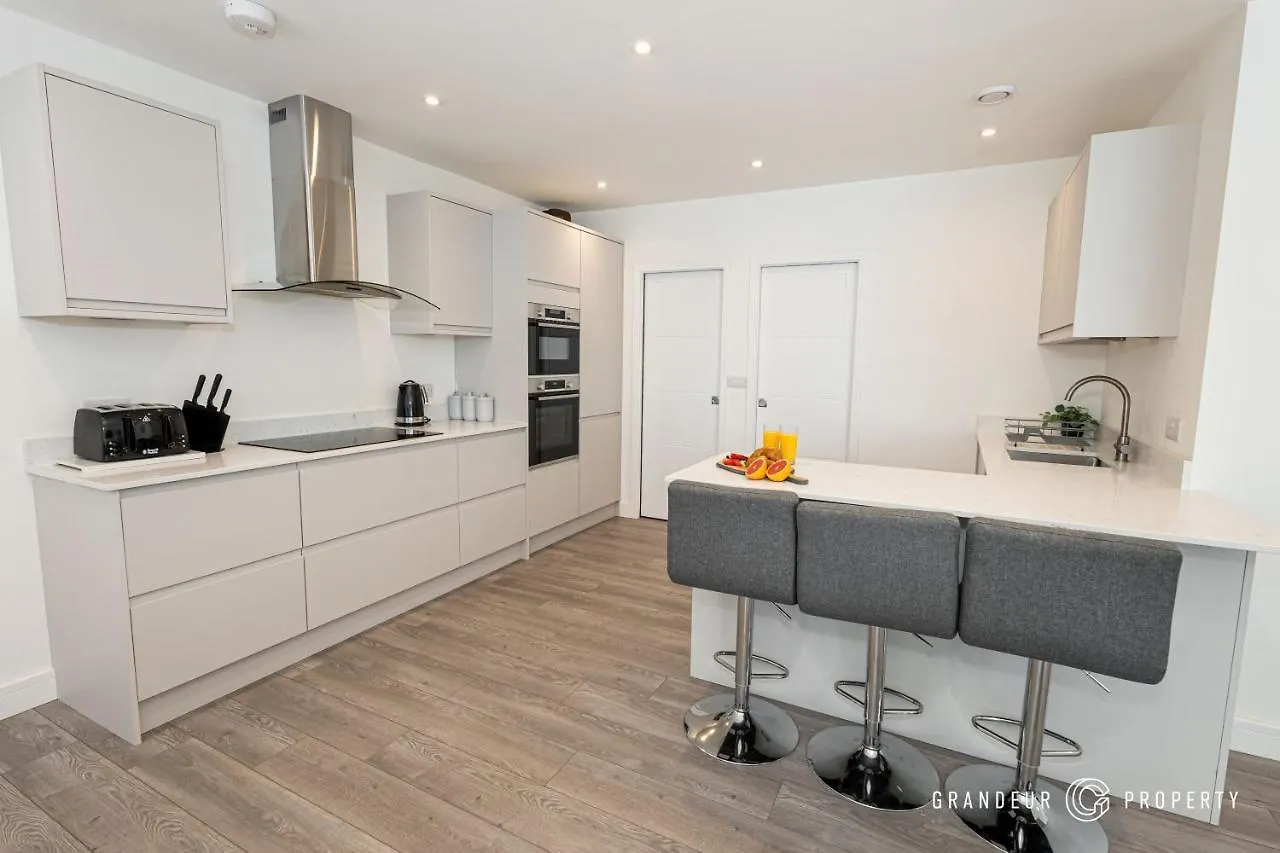 Carbery Lux By Grandeur Property Bournemouth Apartment